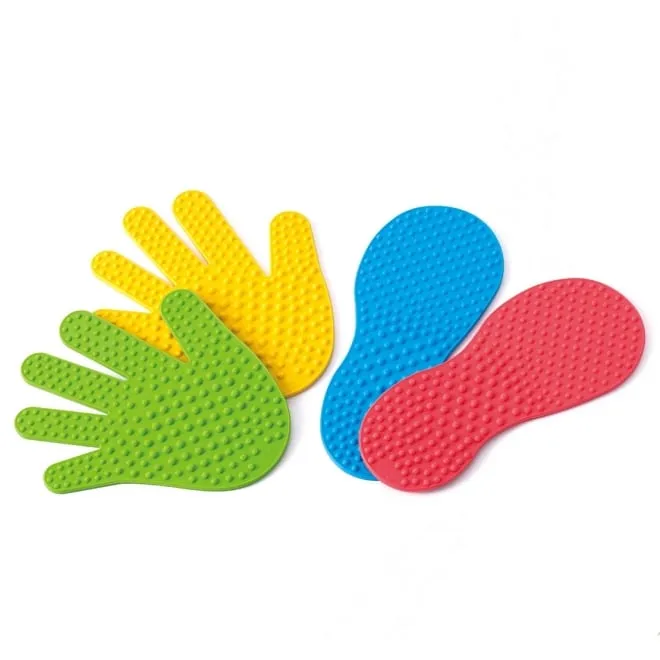 Ensemble d’activités sur les traces de mains et de pieds — jeu d'extérieur pour enfants